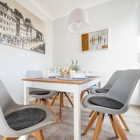 Haus Ferienglueck Sauna Im Haus מלון דירות Sellin (Rugen)