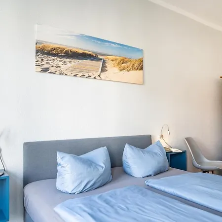 Апарт-готель Haus Ferienglueck Sauna Im Haus Sellin (Rugen)