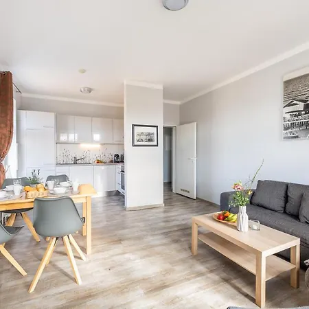 Haus Ferienglueck Sauna Im Haus Апарт-готель Sellin (Rugen)
