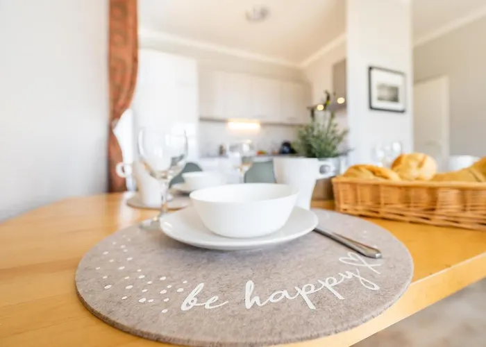 Haus Ferienglueck Sauna Im Haus 아파트호텔 Sellin (Rugen)