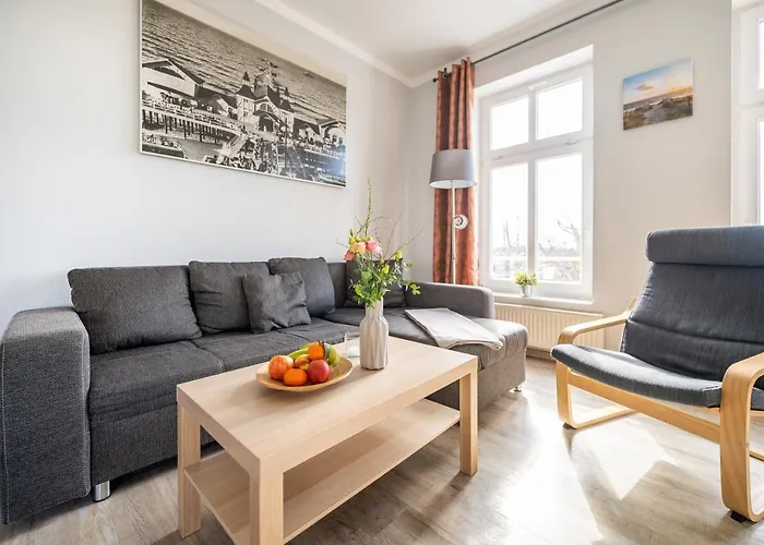 아파트호텔 Haus Ferienglueck Sauna Im Haus Sellin (Rugen)